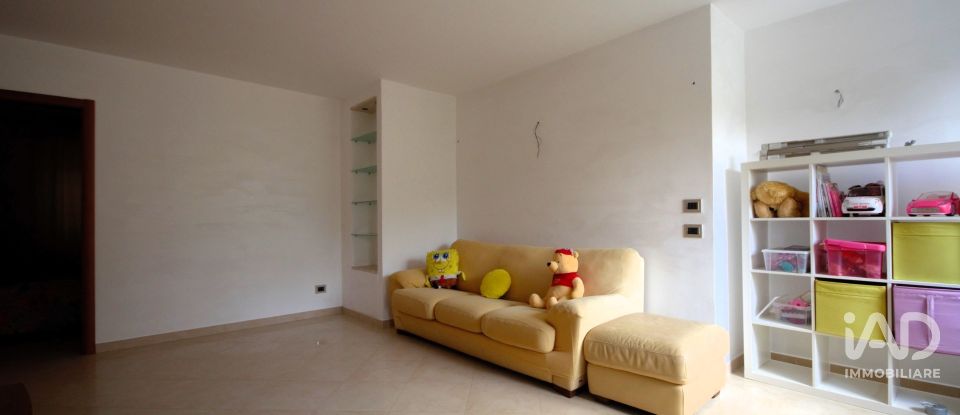 Apartment 7 rooms of 90 m² in Moconesi (16047)