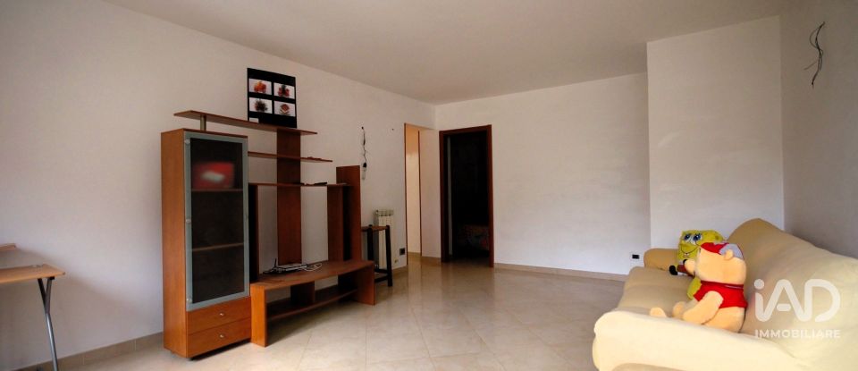 Apartment 7 rooms of 90 m² in Moconesi (16047)