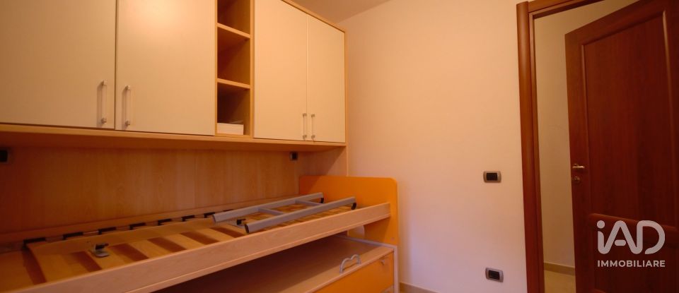 Apartment 7 rooms of 90 m² in Moconesi (16047)