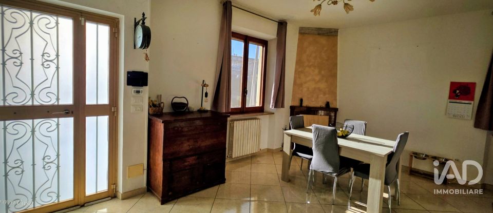 Casa indipendente / Villa 8 locali di 149 m² in Castel di Lama (63082)
