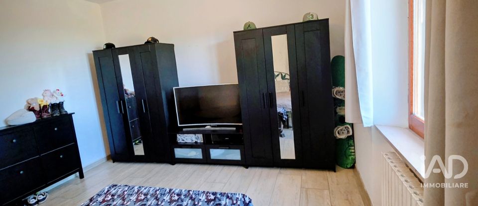 Casa indipendente / Villa 8 locali di 149 m² in Castel di Lama (63082)