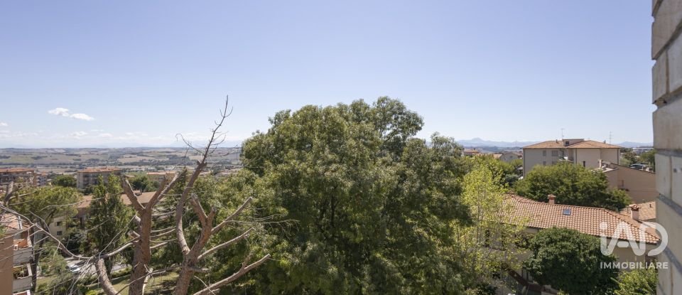 Four-room apartment of 93 m² in Osimo (60027)