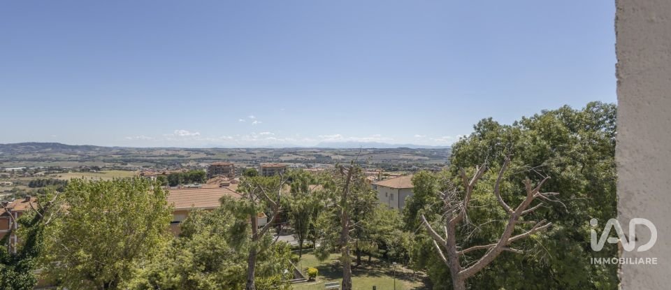 Four-room apartment of 93 m² in Osimo (60027)