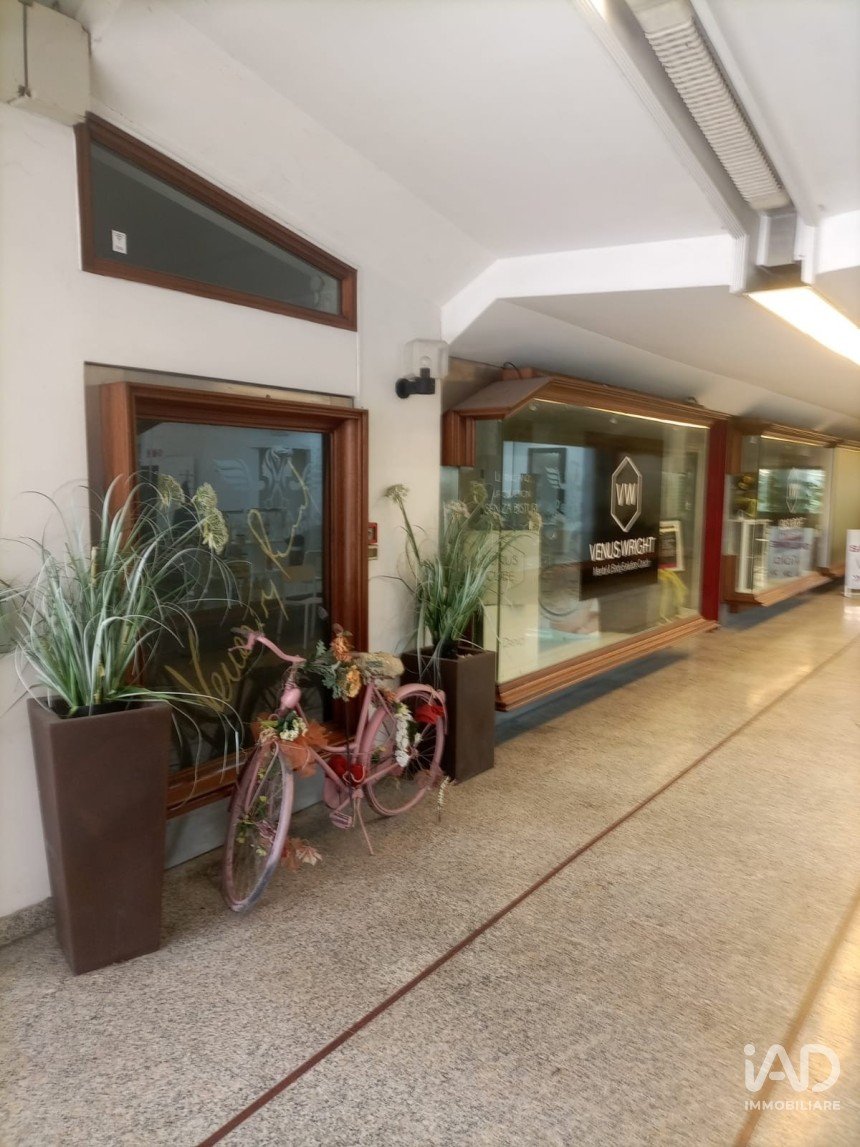 Negozio / locale commerciale di 34 m² in Camisano Vicentino (36043)