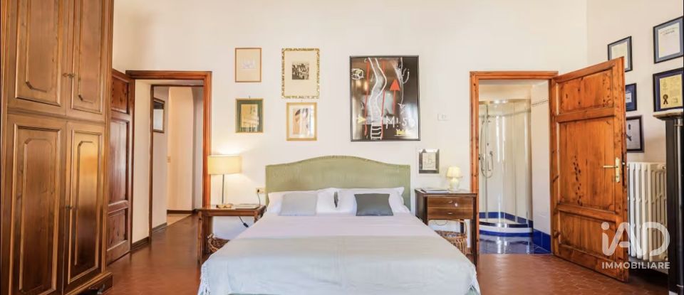 Apartment 9 rooms of 205 m² in Volterra (56048)