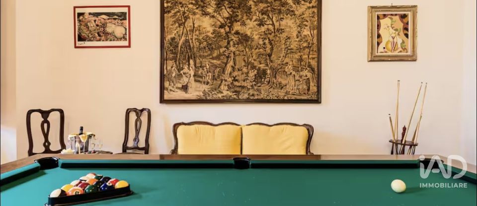 Apartment 9 rooms of 205 m² in Volterra (56048)