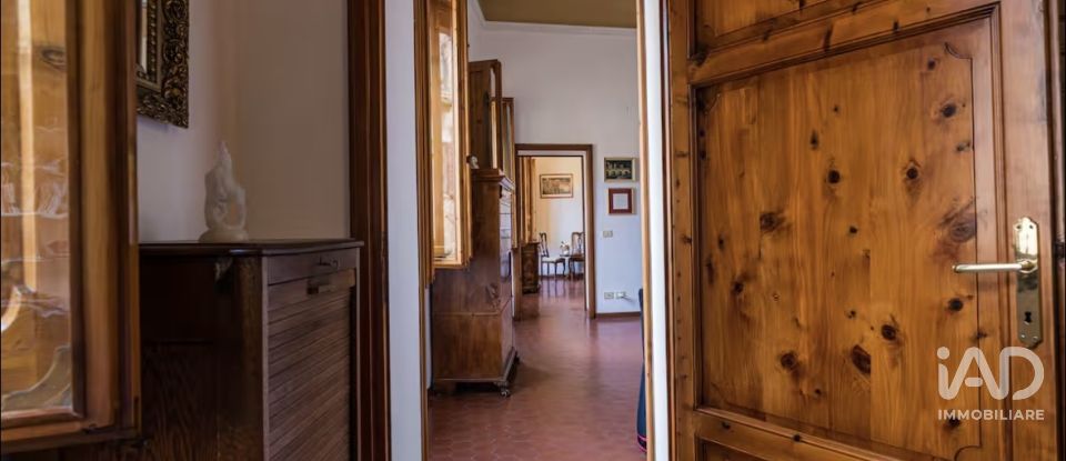 Apartment 9 rooms of 205 m² in Volterra (56048)