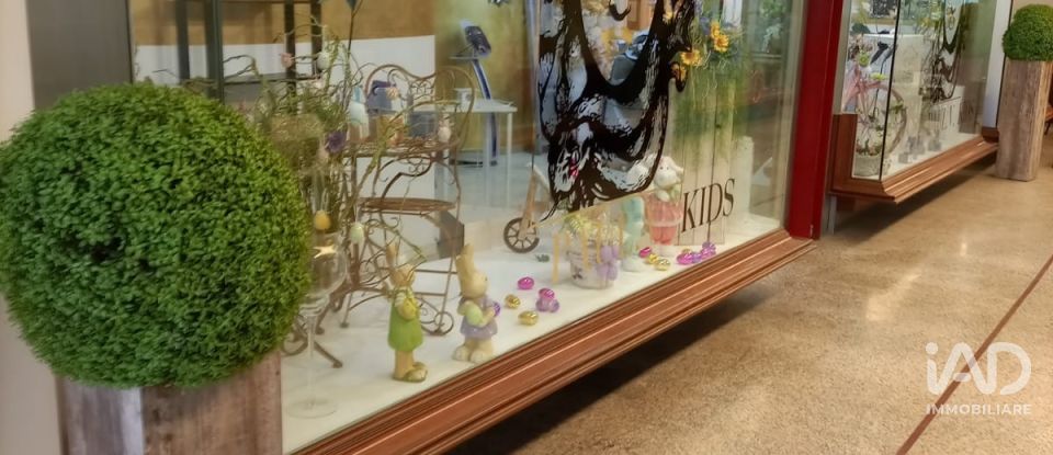 Shop / premises commercial of 140 m² in Camisano Vicentino (36043)