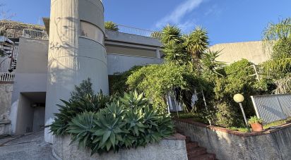 Casale 10 locali di 206 m² in Monreale (90046)