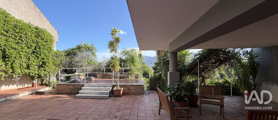 Casale 10 locali di 206 m² in Monreale (90046)