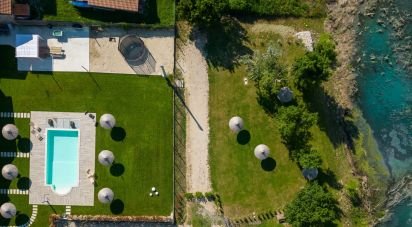 Casale 13 locali di 900 m² in Perugia (06132)