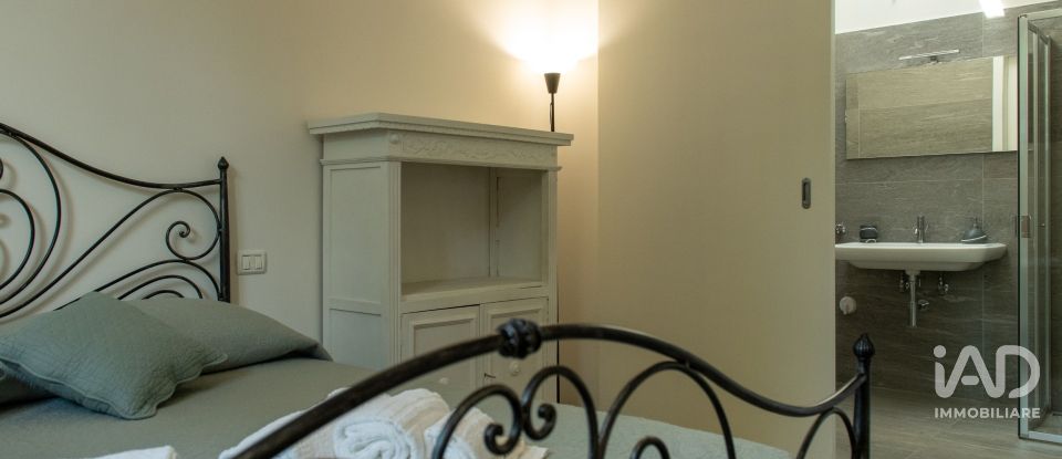 Casale 13 locali di 900 m² in Perugia (06132)