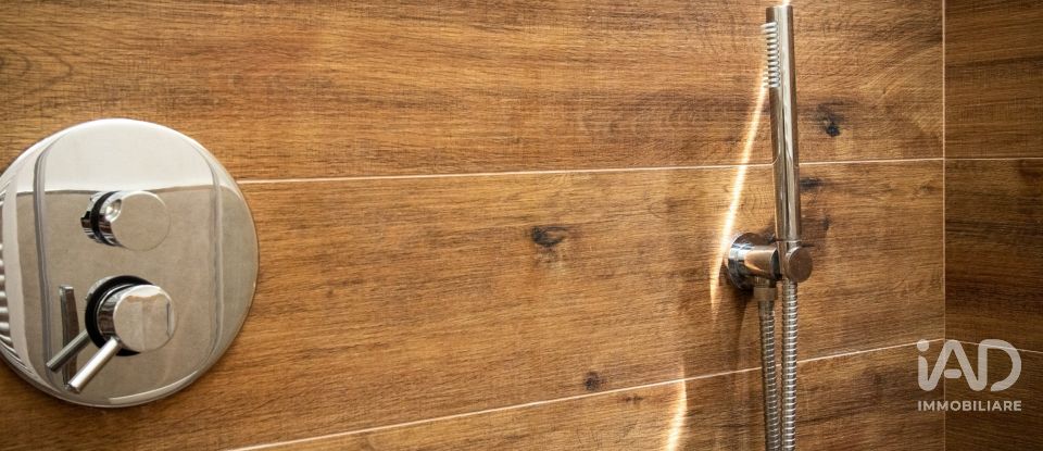 Casale 13 locali di 900 m² in Perugia (06132)