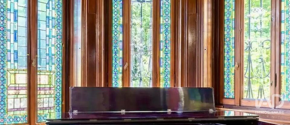 Barn conversion 27 rooms of 3,000 m² in Mignanego (16018)