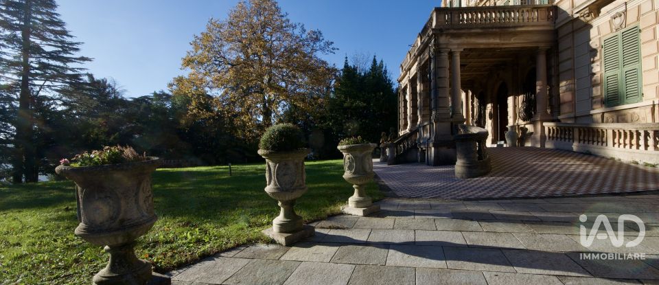 Barn conversion 27 rooms of 3,000 m² in Mignanego (16018)