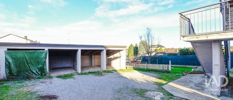 House 4 rooms of 180 m² in Cantù (22063)