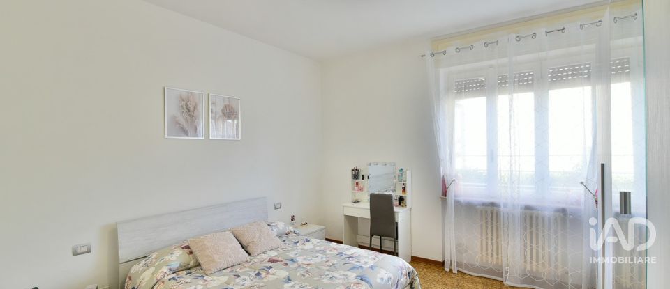 House 4 rooms of 180 m² in Cantù (22063)