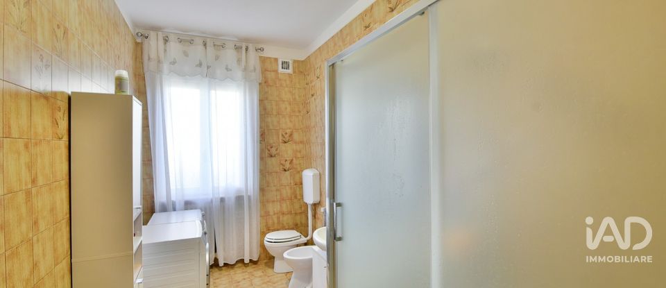 House 4 rooms of 180 m² in Cantù (22063)