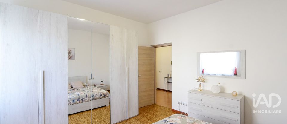 House 4 rooms of 180 m² in Cantù (22063)