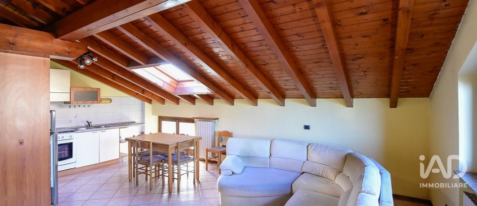 House 4 rooms of 180 m² in Cantù (22063)