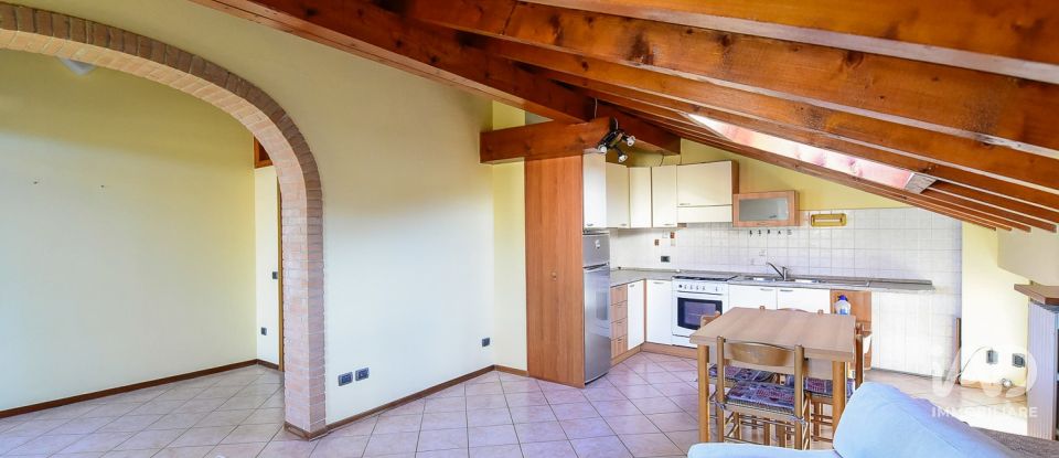 House 4 rooms of 180 m² in Cantù (22063)