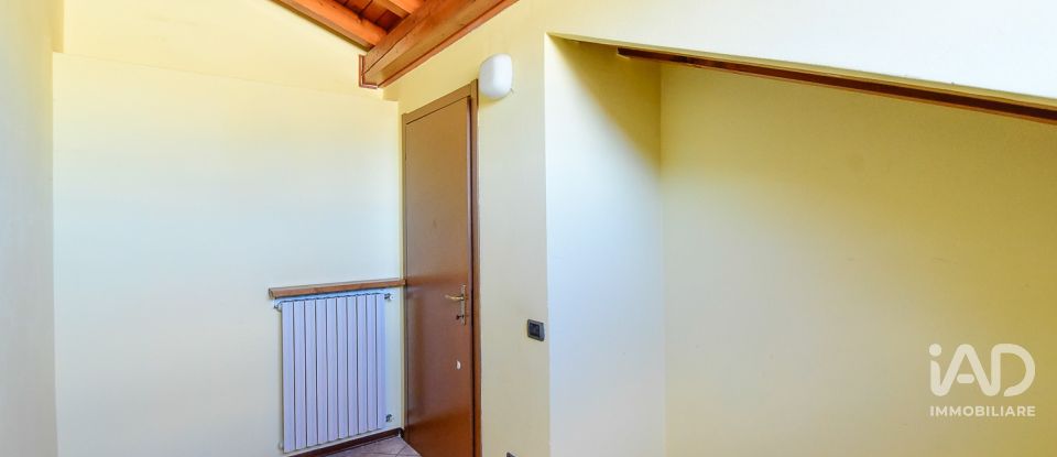 House 4 rooms of 180 m² in Cantù (22063)