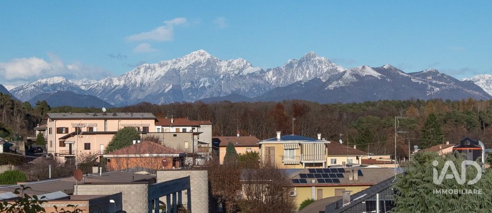 House 4 rooms of 180 m² in Cantù (22063)