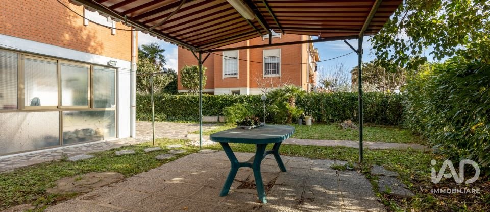 Casa indipendente / Villa 7 locali di 120 m² in Crespina (56040)