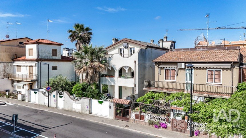 Casale 4 locali di 196 m² in Comacchio (44029)