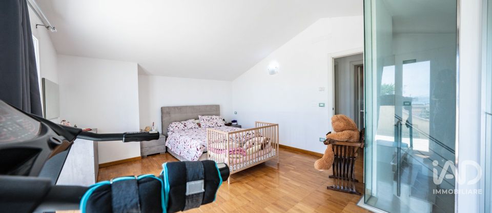 Casale 4 locali di 196 m² in Comacchio (44029)