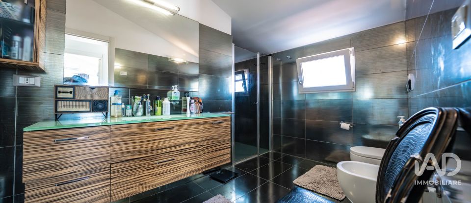 Casale 4 locali di 196 m² in Comacchio (44029)