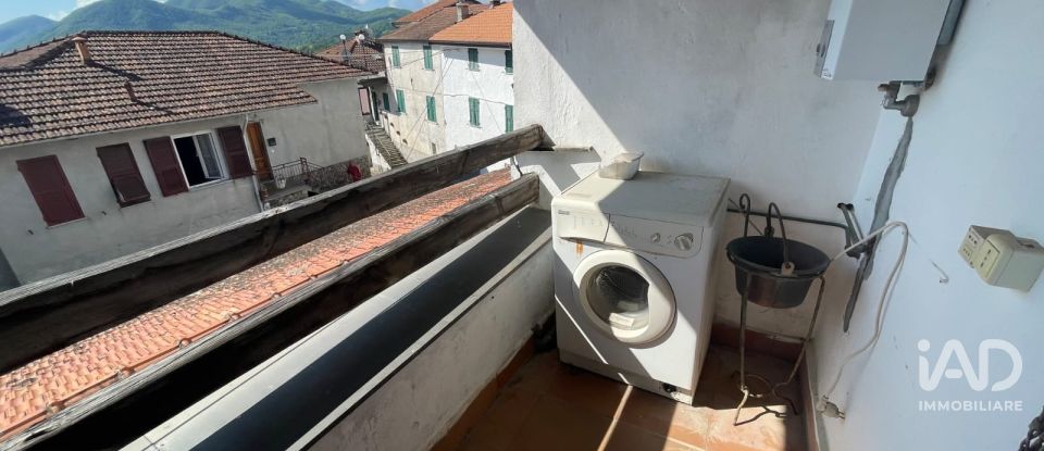 Casa indipendente / Villa 3 locali di 150 m² in Maissana (19010)