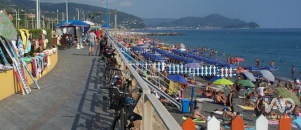 Shop / premises commercial of 55 m² in Lavagna (16033)