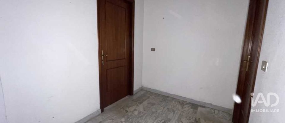 Apartment 5 rooms of 169 m² in Varese Ligure (19028)