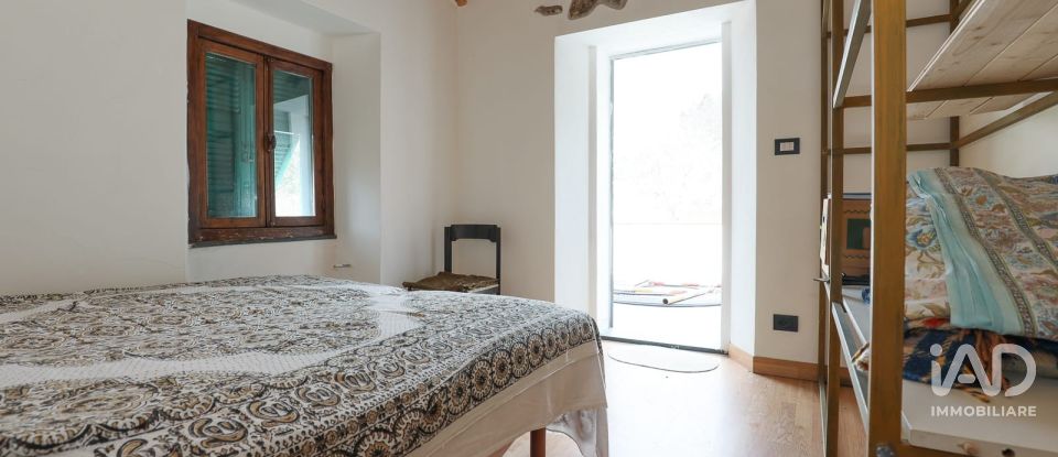 Casa indipendente / Villa 7 locali di 132 m² in Borzonasca (16041)