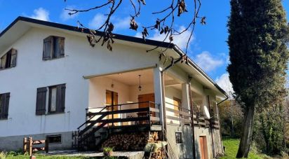 Loft 5 locali di 109 m² a Varese Ligure (19028)