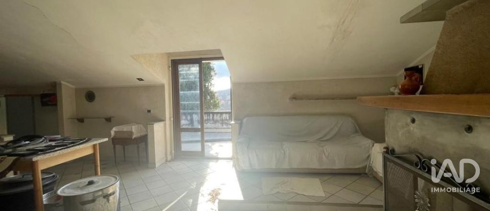 Loft 5 rooms of 109 m² in Varese Ligure (19028)