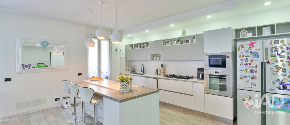 House 4 rooms of 173 m² in Meda (20821)