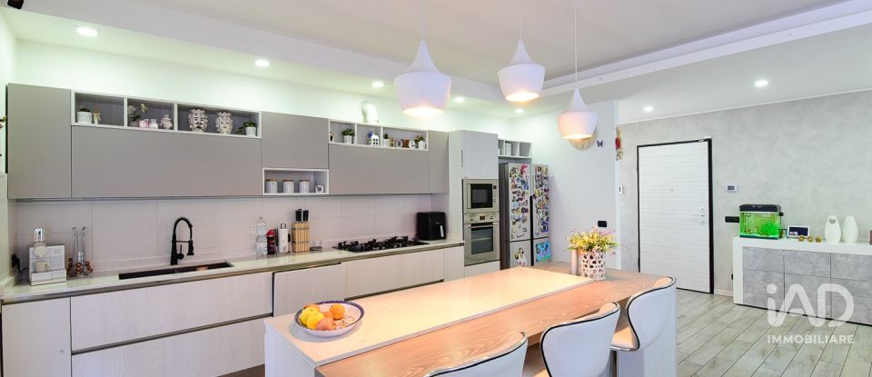 House 4 rooms of 173 m² in Meda (20821)