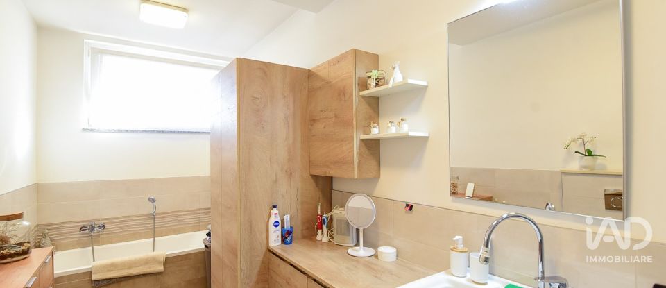 House 4 rooms of 173 m² in Meda (20821)