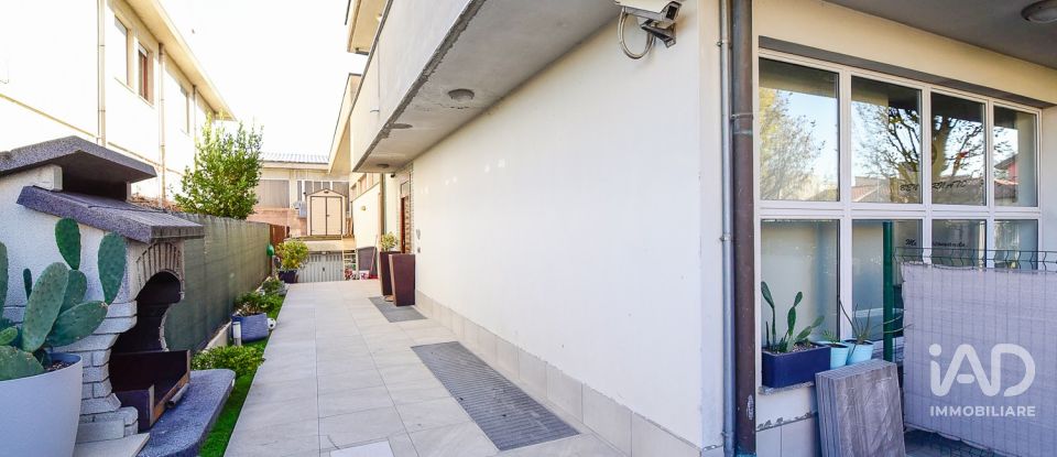 House 4 rooms of 173 m² in Meda (20821)