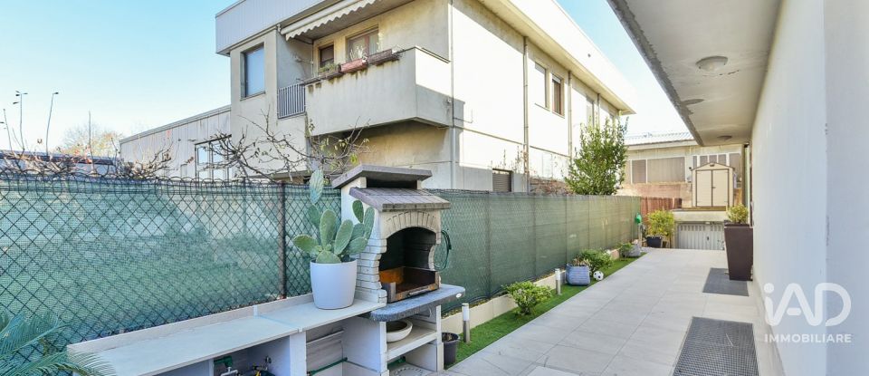 House 4 rooms of 173 m² in Meda (20821)