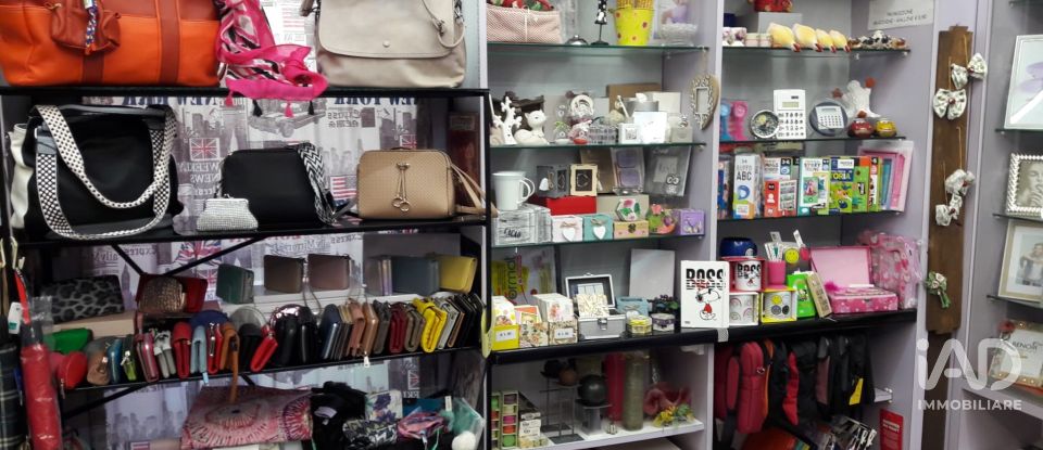 Negozio / locale commerciale di 50 m² in Verona (37136)