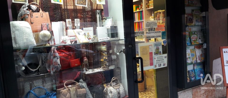 Negozio / locale commerciale di 50 m² in Verona (37136)