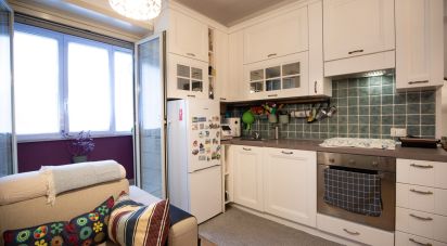 Quadrilocale di 54 m² a Roma (00175)