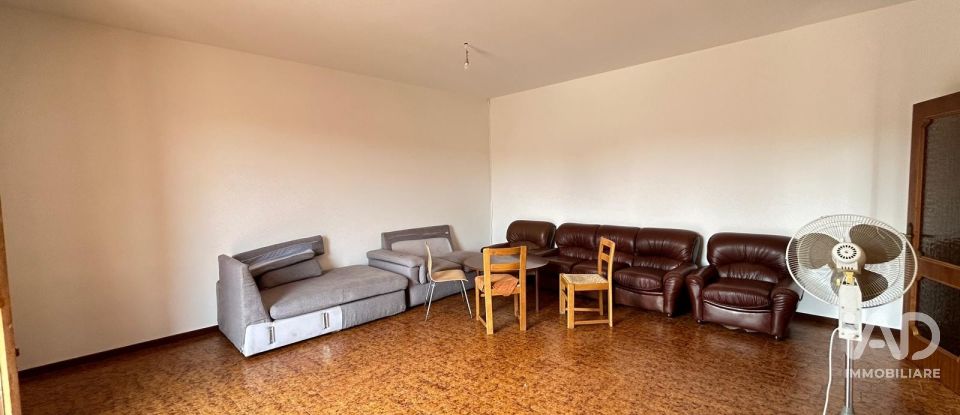 House 4 rooms of 220 m² in Finale Emilia (41035)