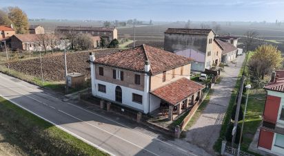 Villa Bifamiliare 3 locali di 200 m² in Poggio Renatico (44028)