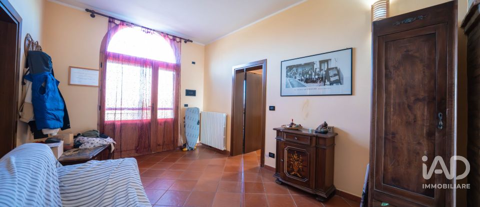 House boat 3 rooms of 200 m² in Poggio Renatico (44028)