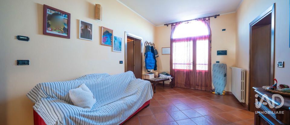 House boat 3 rooms of 200 m² in Poggio Renatico (44028)