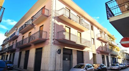 Apartment 8 rooms of 270 m² in Floridia (96014)